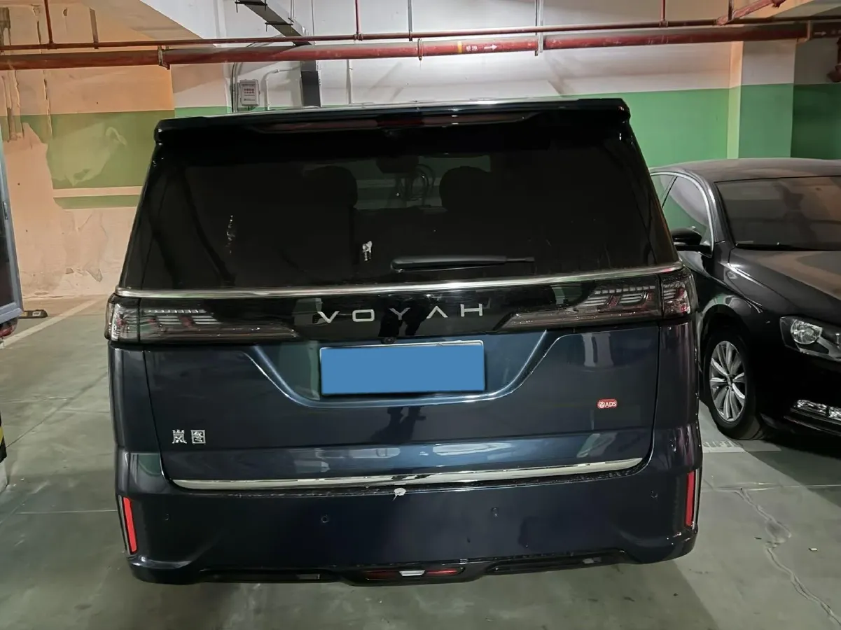 2026 Voyah Dream 1.5T 150HP L4 PHEV,autocango,china used car exporter,china ev exporter,chinese used car exporter,chinese used ev exporter