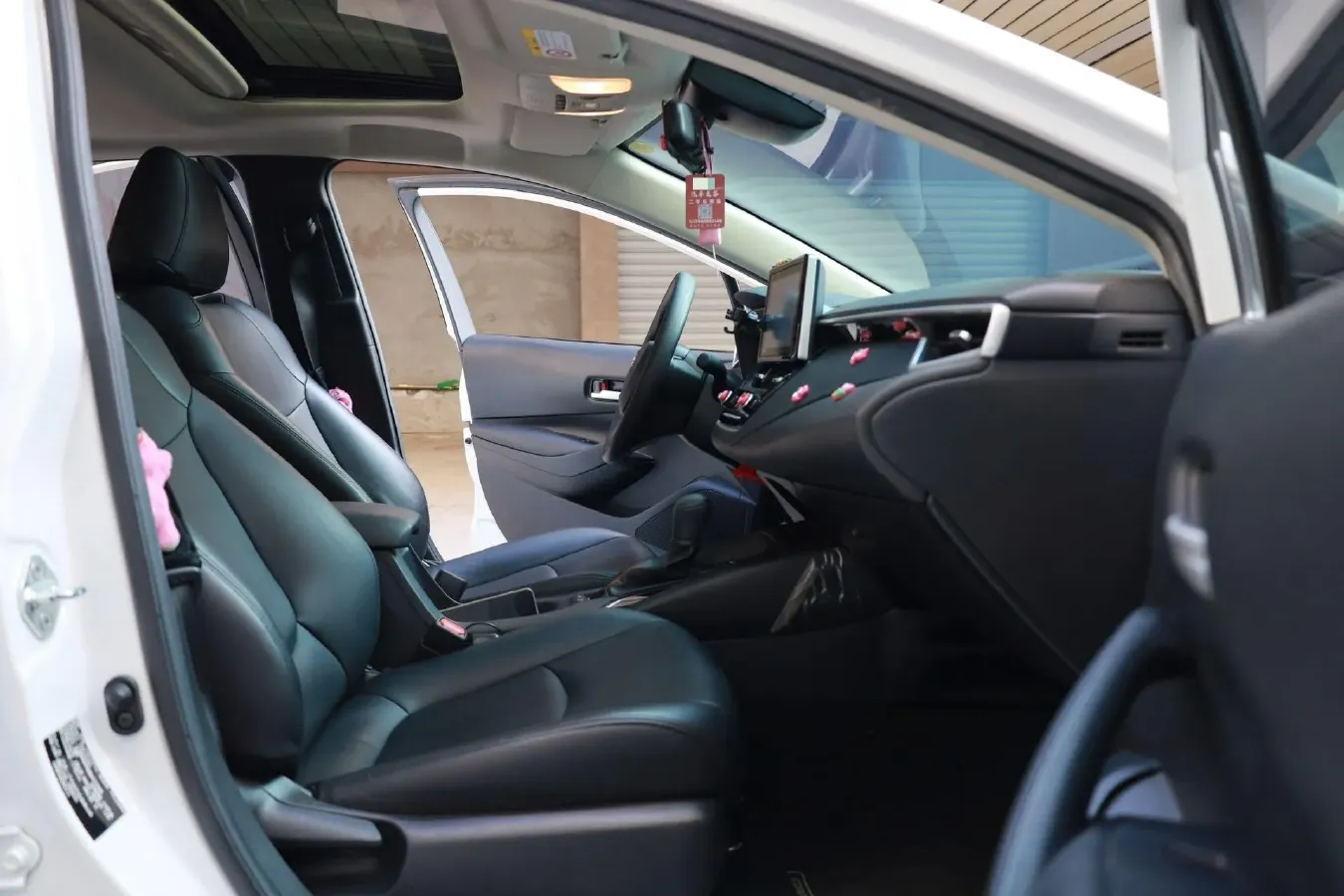 2022 Toyota Corolla 1.2T 116HP L4 CVT,autocango,china used car exporter,china ev exporter,chinese used car exporter,chinese used ev exporter