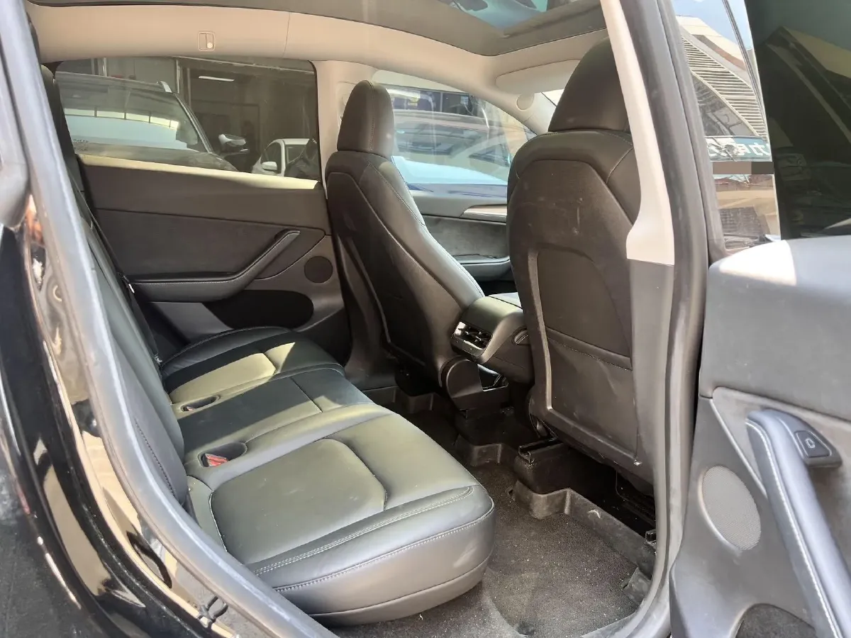 2022 Tesla Model Y BEV 60KWH,autocango,china used car exporter,china ev exporter,chinese used car exporter,chinese used ev exporter