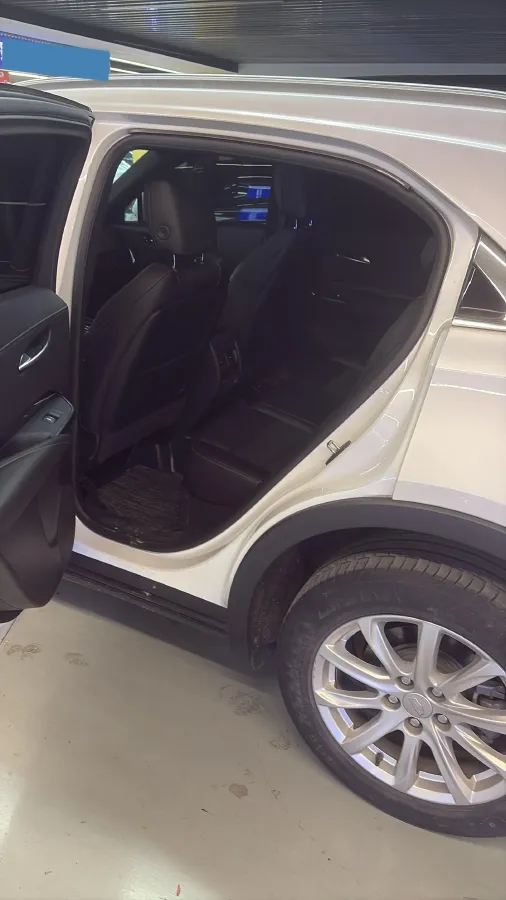 2021 Cadillac XT4 2.0T 237HP L4 9AT,autocango,china used car exporter,china ev exporter,chinese used car exporter,chinese used ev exporter