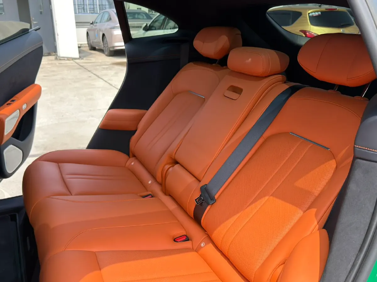 2025 MI YU7 BEV 101.7KWH,autocango,china used car exporter,china ev exporter,chinese used car exporter,chinese used ev exporter