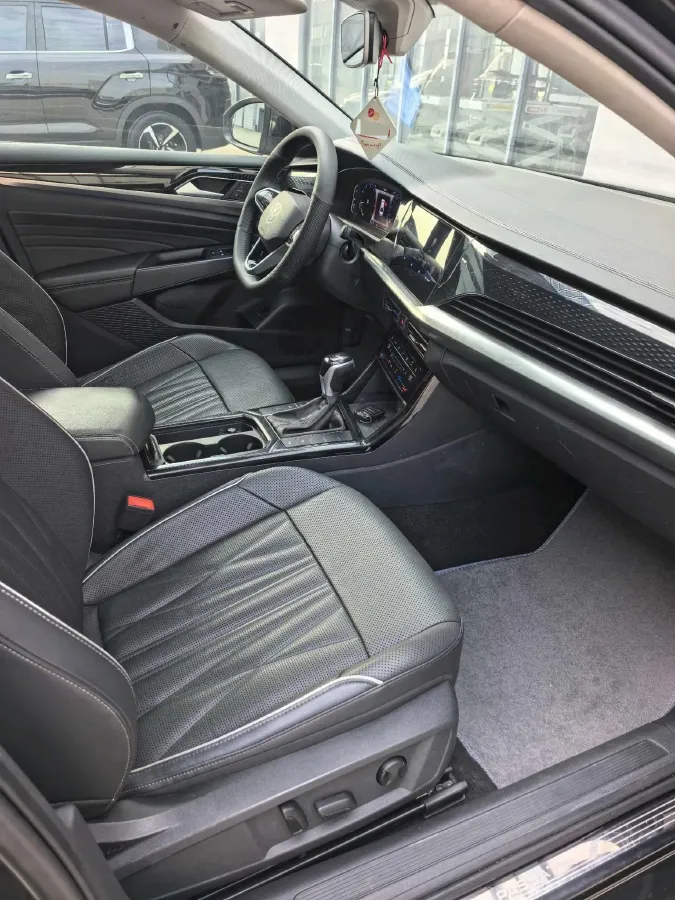 2022 Xpeng P7 BEV 60.2KWH,autocango,china used car exporter,china ev exporter,chinese used car exporter,chinese used ev exporter