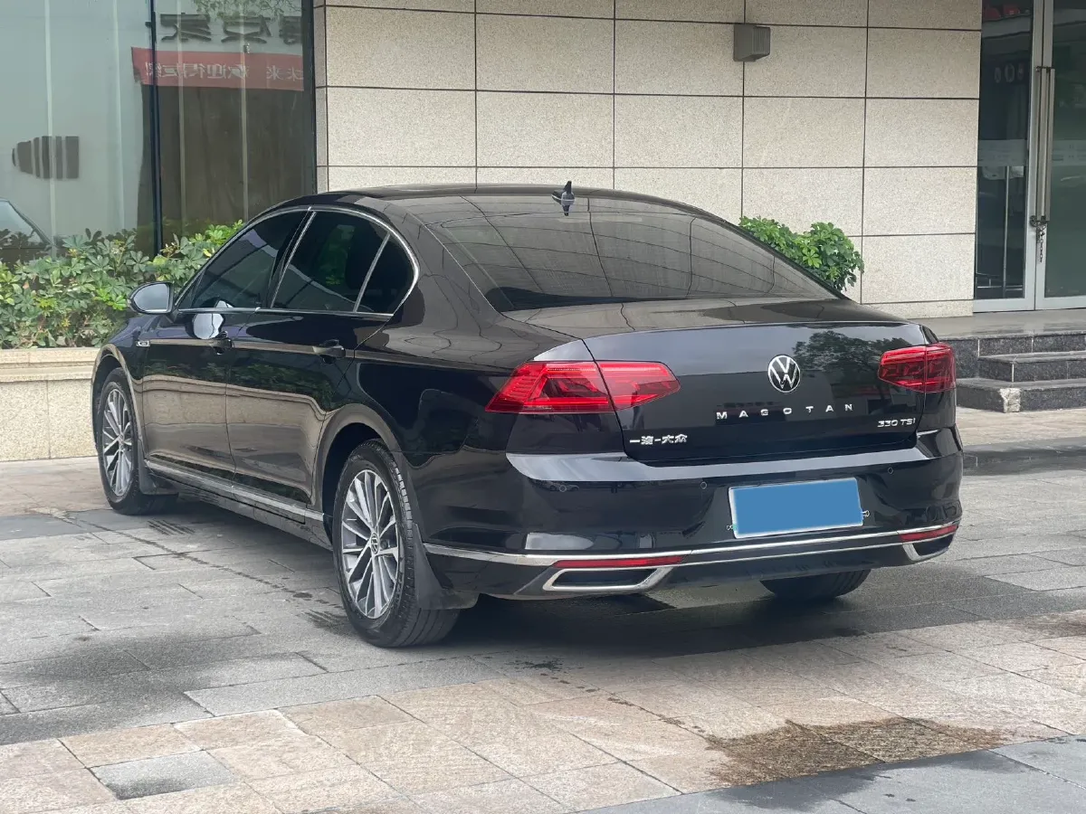 2020 Volkswagen Magotan 2.0T 186HP L4 7DCT,autocango,china used car exporter,china ev exporter,chinese used car exporter,chinese used ev exporter