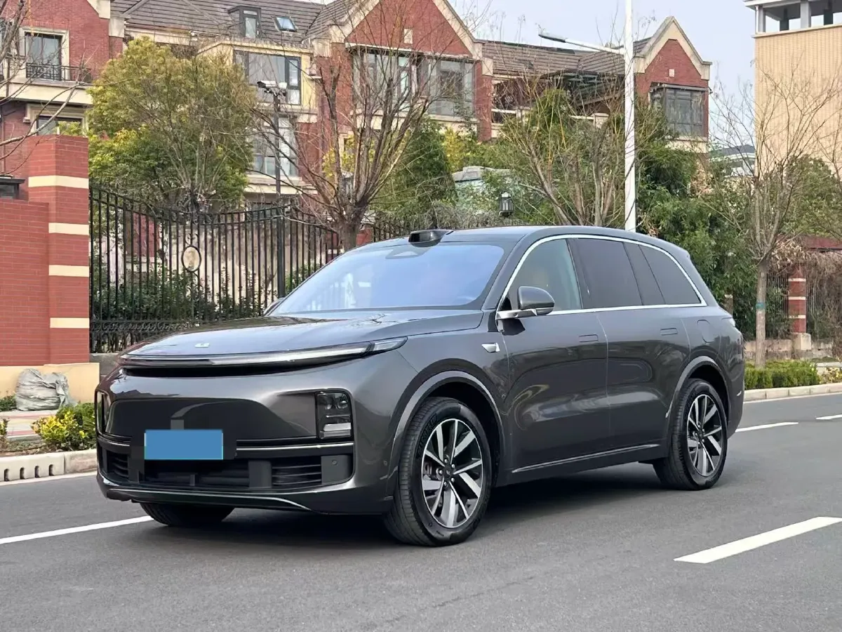 2023 Li L8 Range Extended 154HP REEV 40.9KWH,autocango,china used car exporter,china ev exporter,chinese used car exporter,chinese used ev exporter