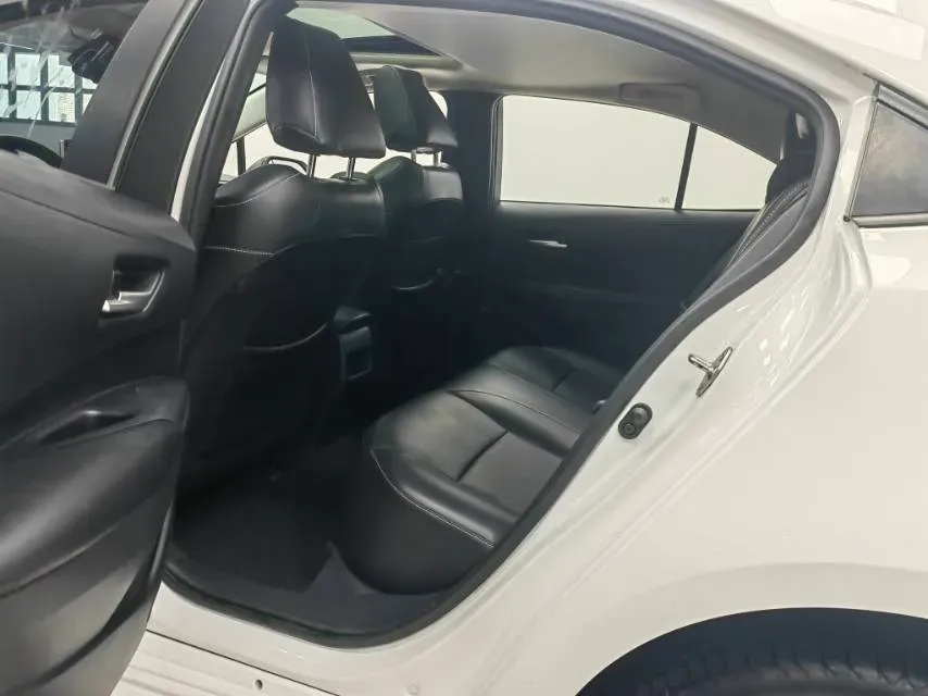 2021 Toyota Corolla 1.2T 116HP L4 CVT,autocango,china used car exporter,china ev exporter,chinese used car exporter,chinese used ev exporter