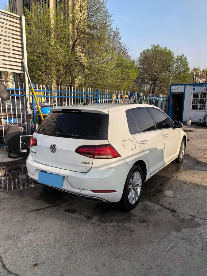 2018 Volkswagen Golf 1.6L 110HP L4 6AT,autocango,china used car exporter,china ev exporter,chinese used car exporter,chinese used ev exporter