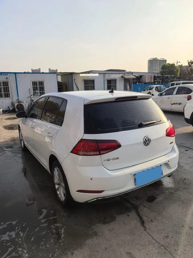 2018 Volkswagen Golf 1.6L 110HP L4 6AT,autocango,china used car exporter,china ev exporter,chinese used car exporter,chinese used ev exporter