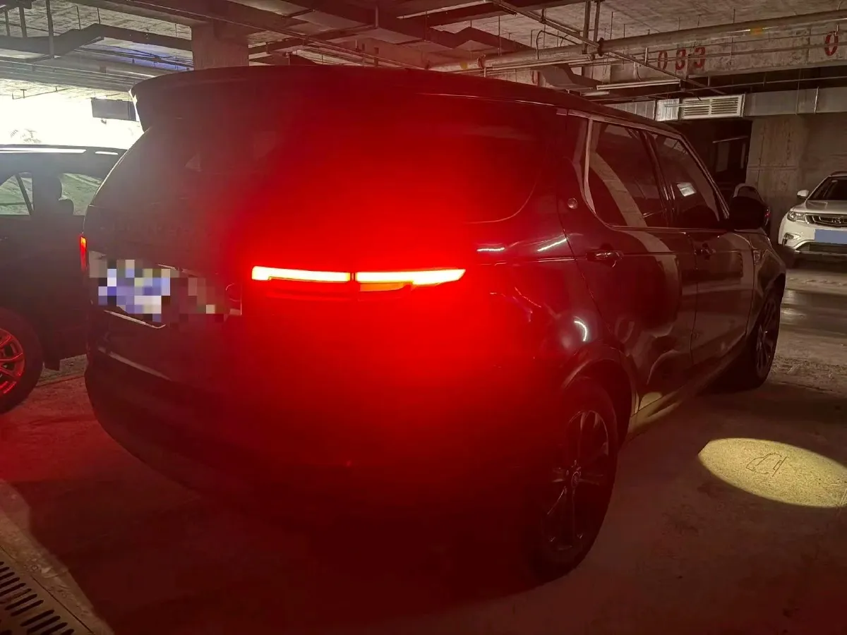 2017 Land Rover Discovery Sport 2.0T 241HP L4 9AT,autocango,china used car exporter,china ev exporter,chinese used car exporter,chinese used ev exporter