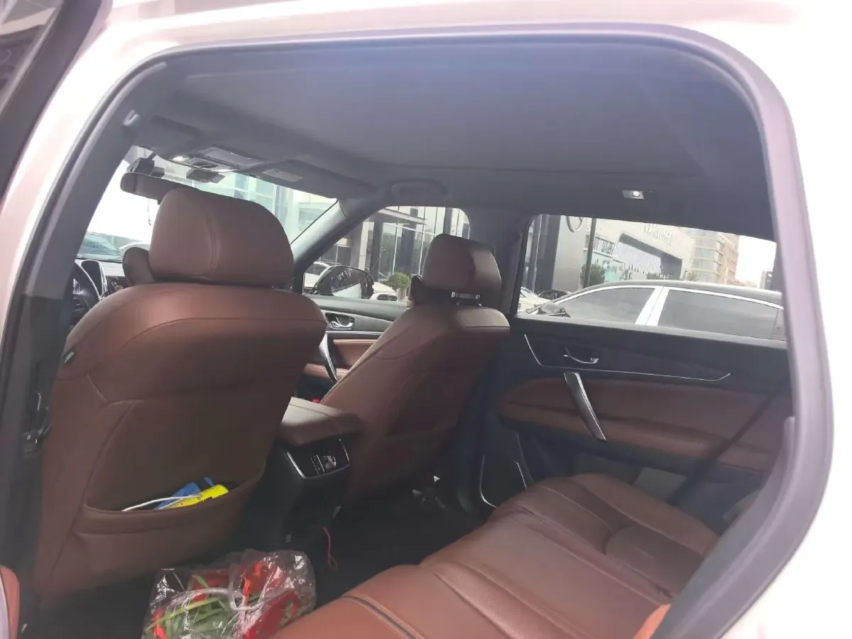 2020 Honda UR-V 2.0T 272HP L4 9AT,autocango,china used car exporter,china ev exporter,chinese used car exporter,chinese used ev exporter