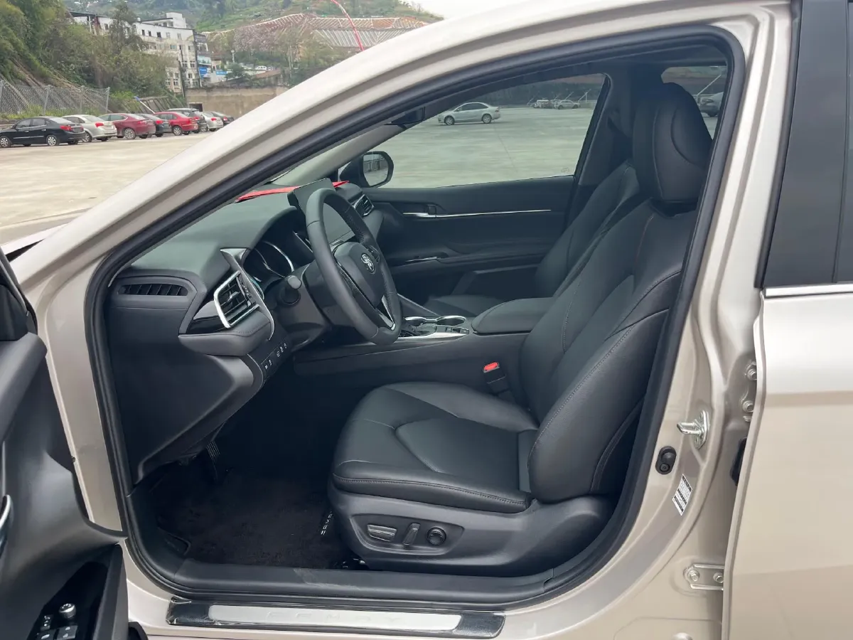 2021 Toyota Camry 2.0L 178HP L4 CVT,autocango,china used car exporter,china ev exporter,chinese used car exporter,chinese used ev exporter