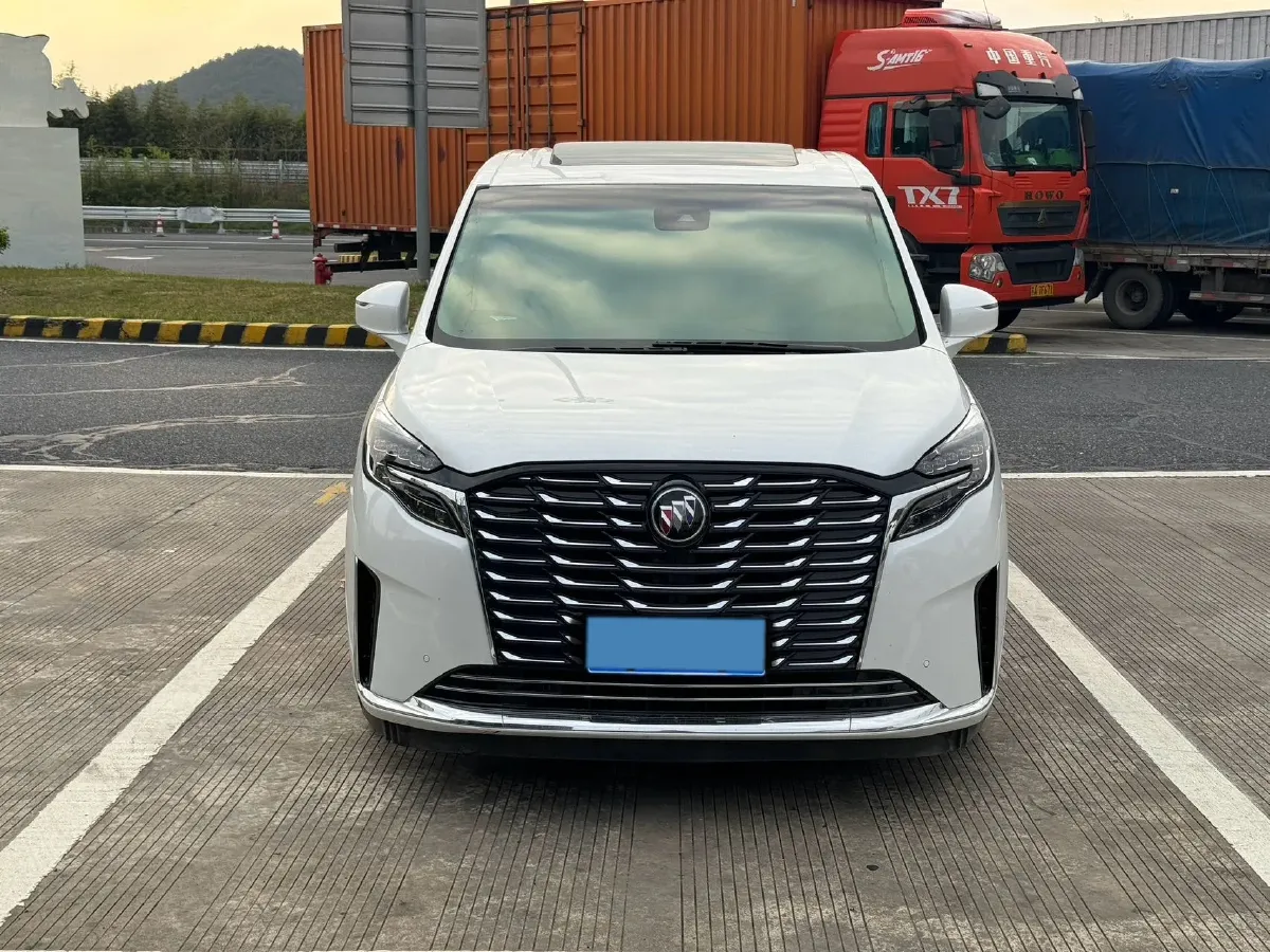 2023 Buick GL8 2.0T 237HP L4 9AT,autocango,china used car exporter,china ev exporter,chinese used car exporter,chinese used ev exporter