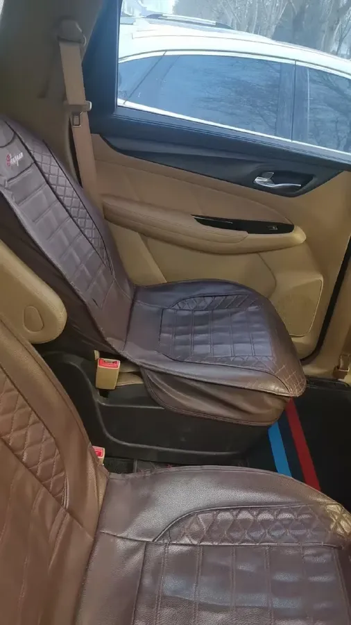 2017 BaoJun 730 1.5T 150HP L4 6MT,autocango,china used car exporter,china ev exporter,chinese used car exporter,chinese used ev exporter