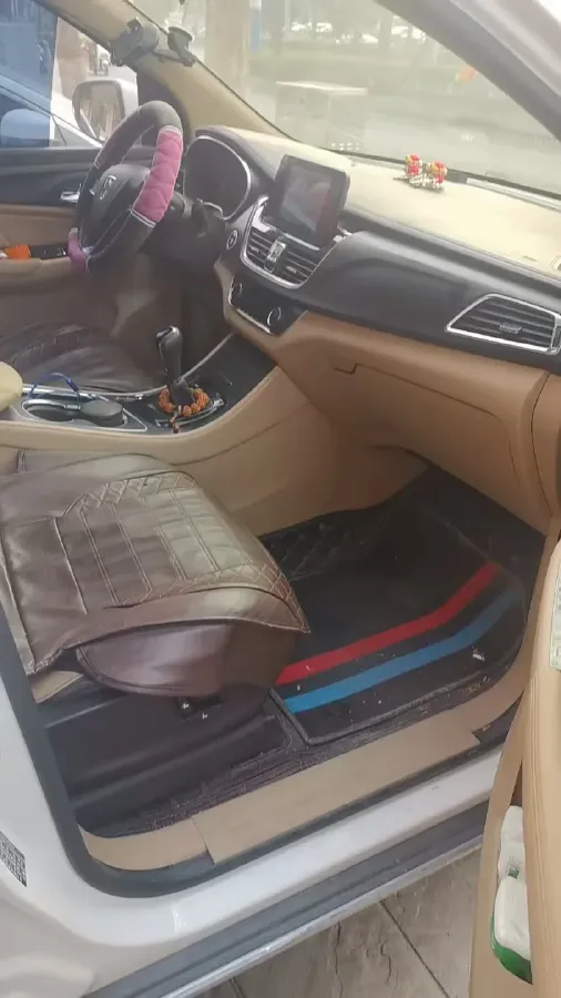 2017 BaoJun 730 1.5T 150HP L4 6MT,autocango,china used car exporter,china ev exporter,chinese used car exporter,chinese used ev exporter