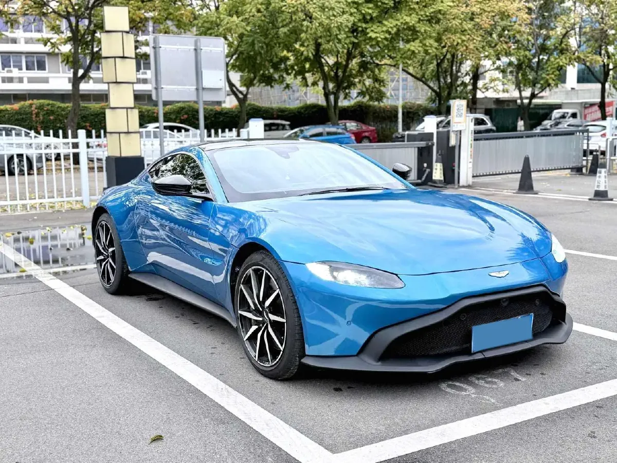 2018 Aston Martin V8 Vantage 4.0T 510HP V8 8AT,autocango,china used car exporter,china ev exporter,chinese used car exporter,chinese used ev exporter