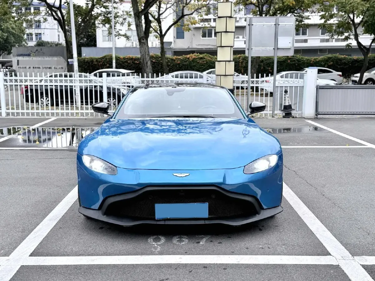 2018 Aston Martin V8 Vantage 4.0T 510HP V8 8AT,autocango,china used car exporter,china ev exporter,chinese used car exporter,chinese used ev exporter