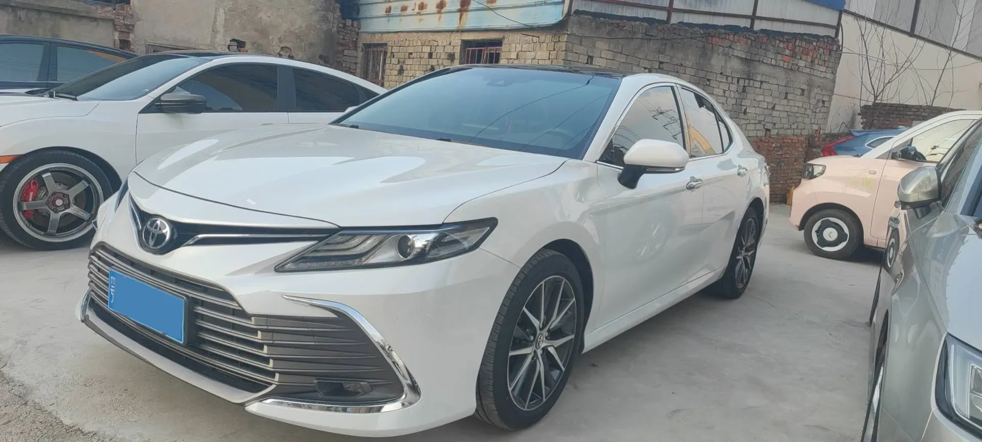 2021 Toyota Camry 2.5L 209HP L4 8AT,autocango,china used car exporter,china ev exporter,chinese used car exporter,chinese used ev exporter
