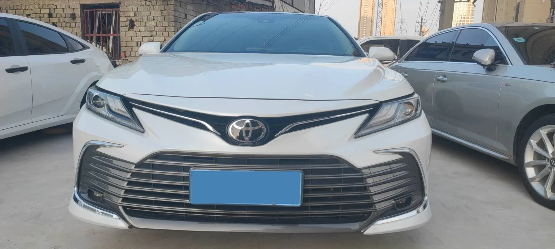 2021 Toyota Camry 2.5L 209HP L4 8AT,autocango,china used car exporter,china ev exporter,chinese used car exporter,chinese used ev exporter