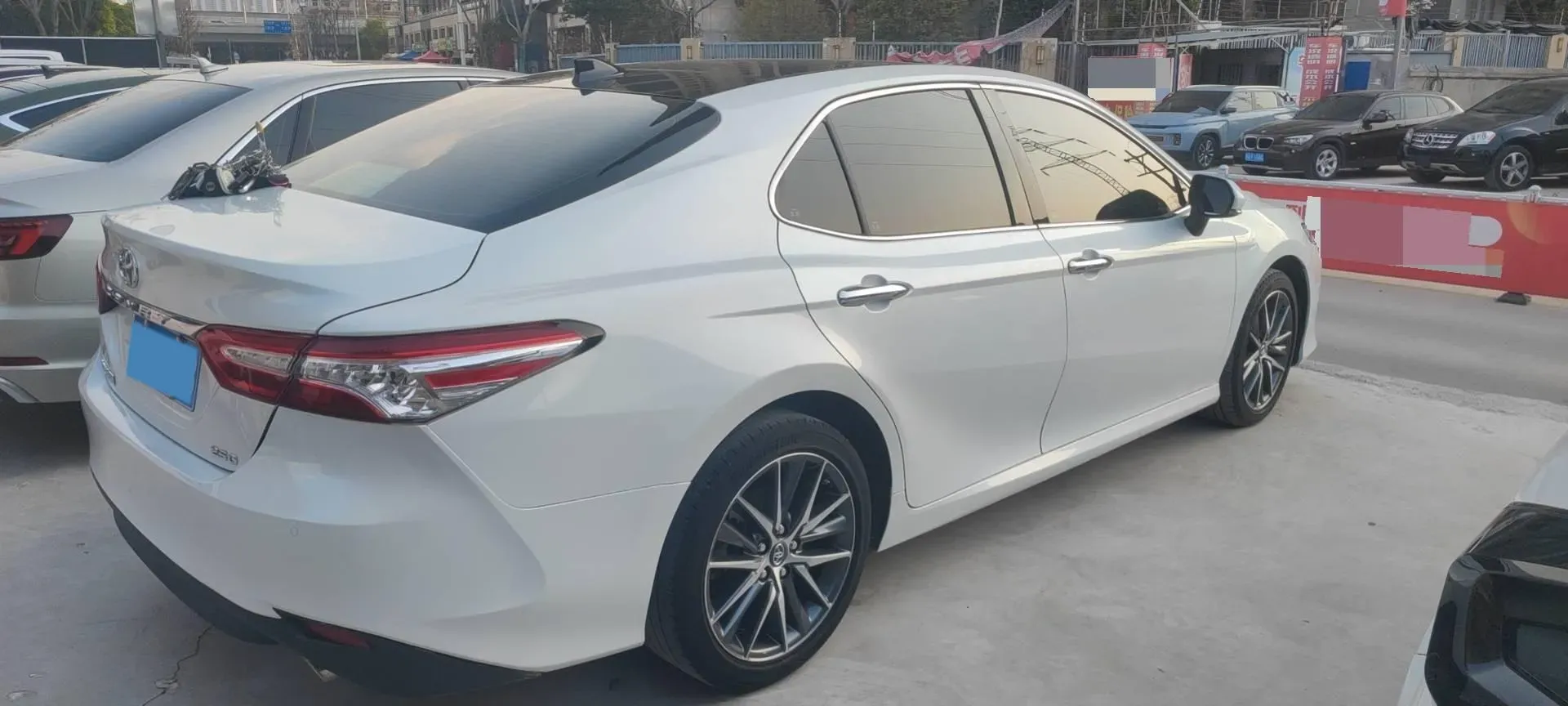 2021 Toyota Camry 2.5L 209HP L4 8AT,autocango,china used car exporter,china ev exporter,chinese used car exporter,chinese used ev exporter