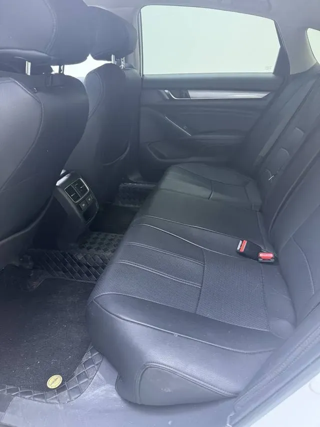 2022 Honda Accord 1.5T 194HP L4 CVT,autocango,china used car exporter,china ev exporter,chinese used car exporter,chinese used ev exporter