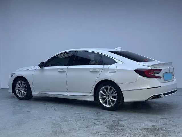 2022 Honda Accord 1.5T 194HP L4 CVT,autocango,china used car exporter,china ev exporter,chinese used car exporter,chinese used ev exporter