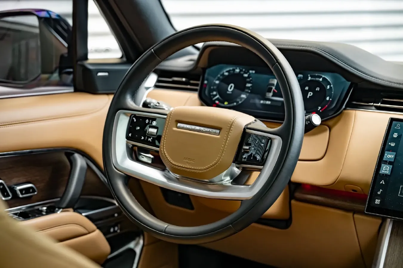 2024 Land Rover Range Rover 3.0T 360HP L6 8AT,autocango,china used car exporter,china ev exporter,chinese used car exporter,chinese used ev exporter