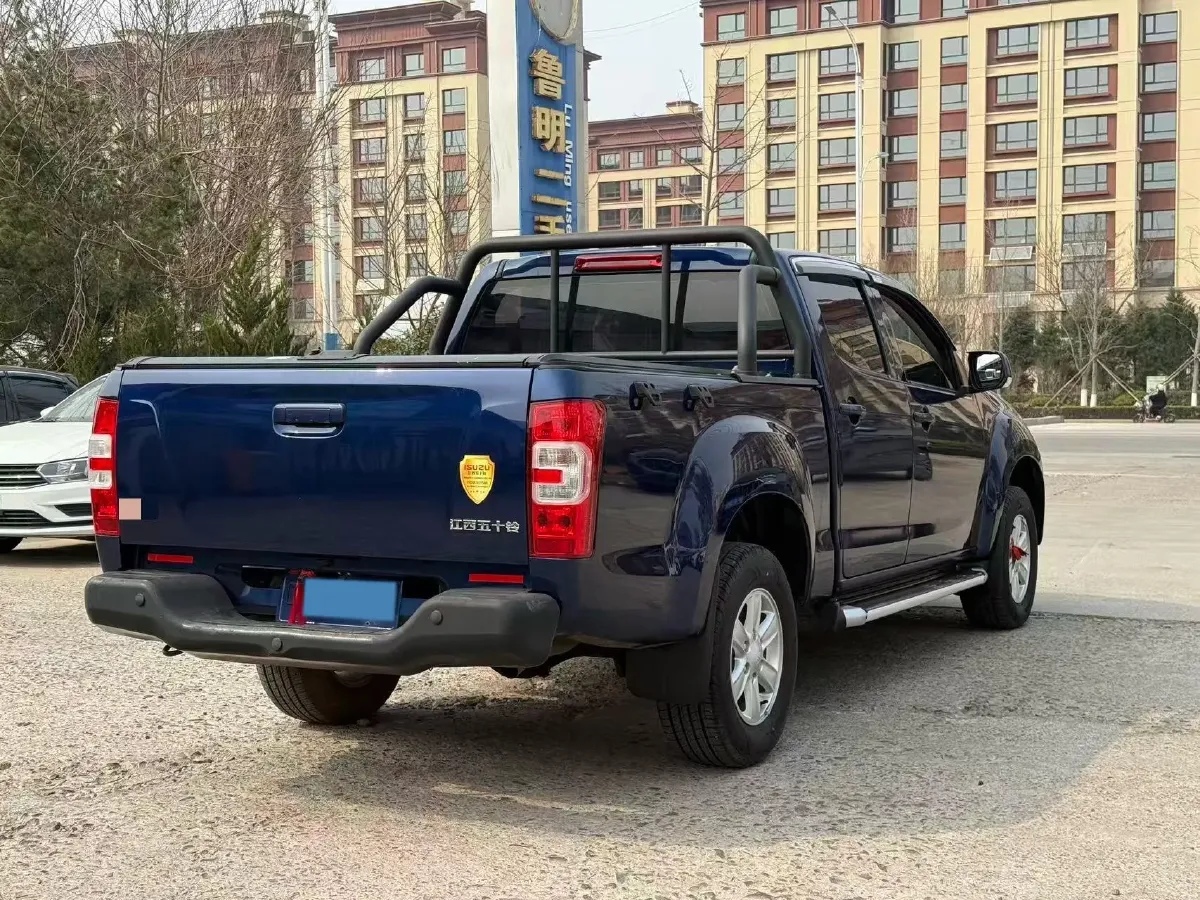 2024 Isuzu Jim 2.8T 120HP L4 5MT,autocango,china used car exporter,china ev exporter,chinese used car exporter,chinese used ev exporter