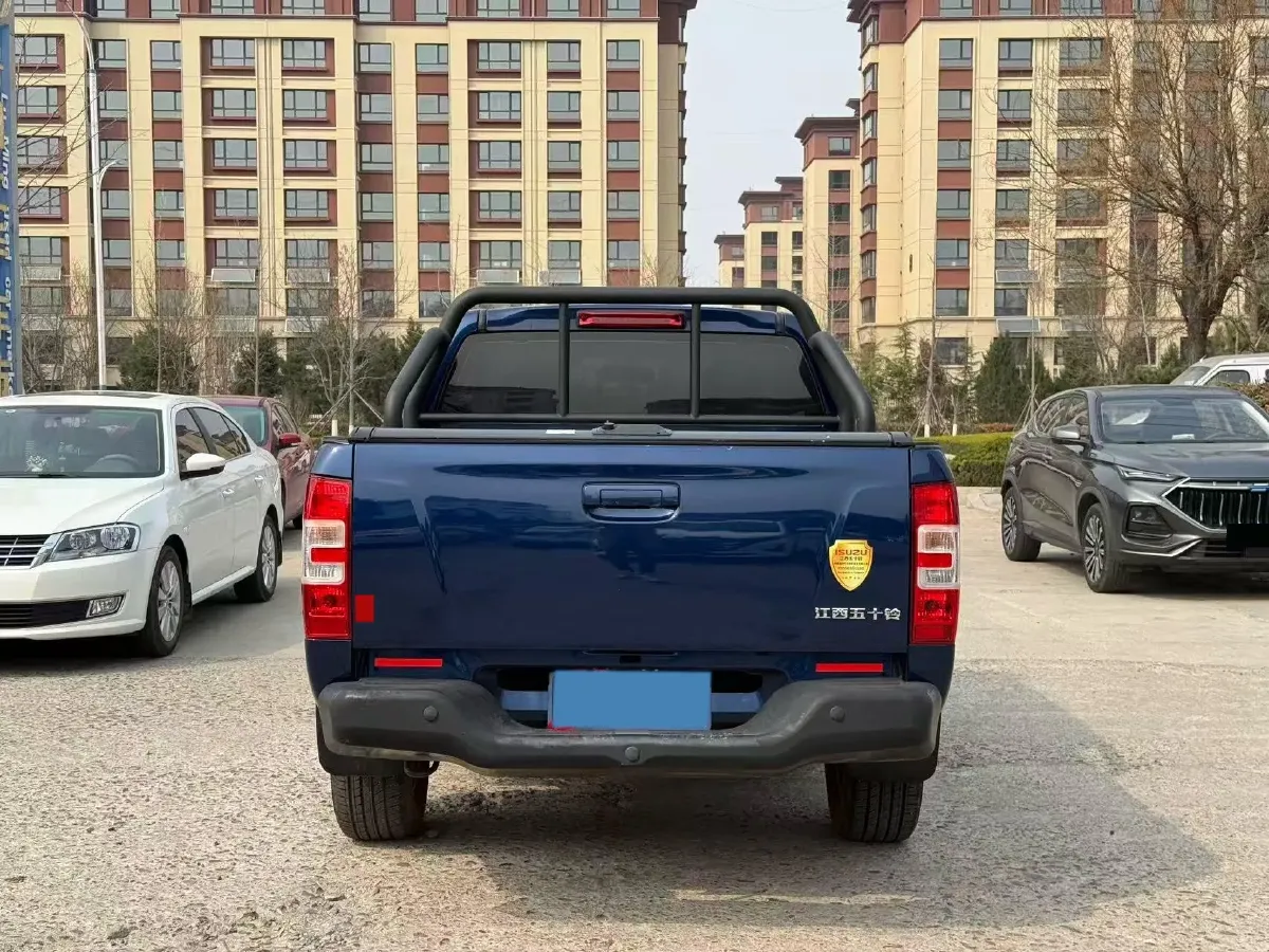 2024 Isuzu Jim 2.8T 120HP L4 5MT,autocango,china used car exporter,china ev exporter,chinese used car exporter,chinese used ev exporter