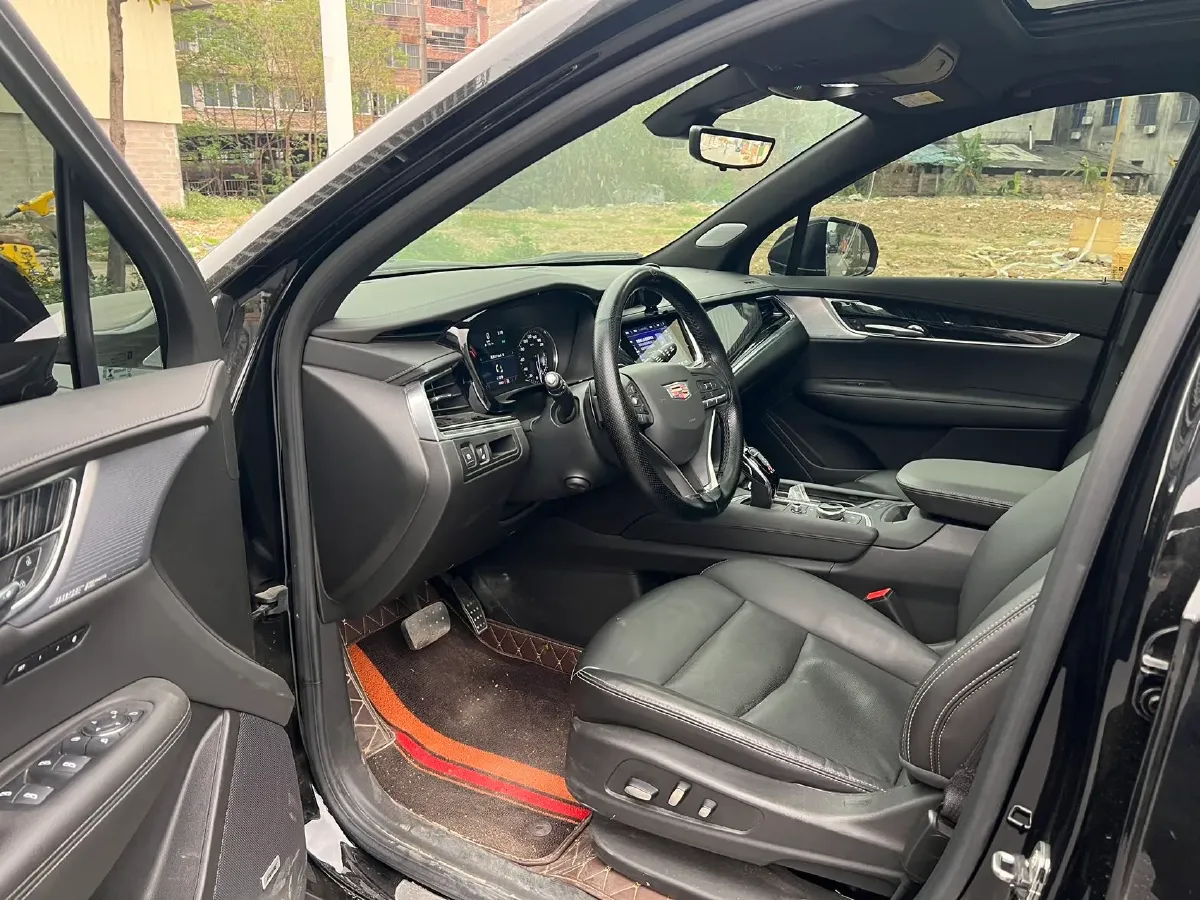 2022 Cadillac XT6 2.0T 237HP L4 9AT,autocango,china used car exporter,china ev exporter,chinese used car exporter,chinese used ev exporter