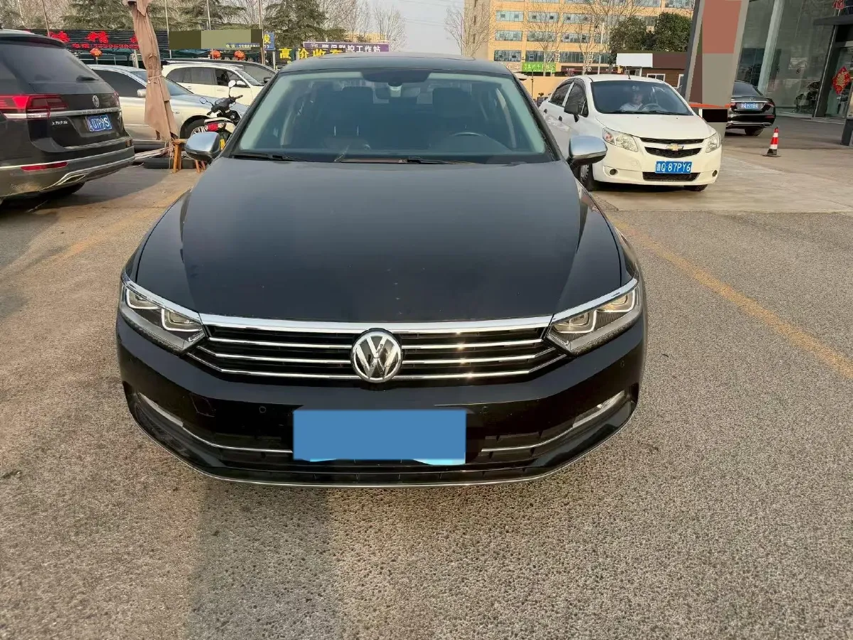 2018 Volkswagen Magotan 1.8T 180HP L4 7DCT,autocango,china used car exporter,china ev exporter,chinese used car exporter,chinese used ev exporter