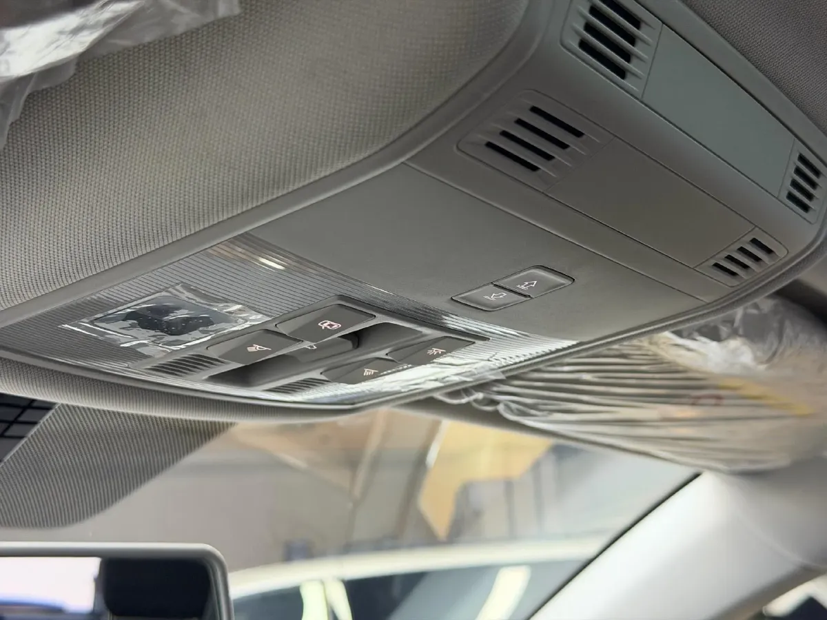 2021 Volkswagen Tharu 1.4T 150HP L4 7DCT,autocango,china used car exporter,china ev exporter,chinese used car exporter,chinese used ev exporter