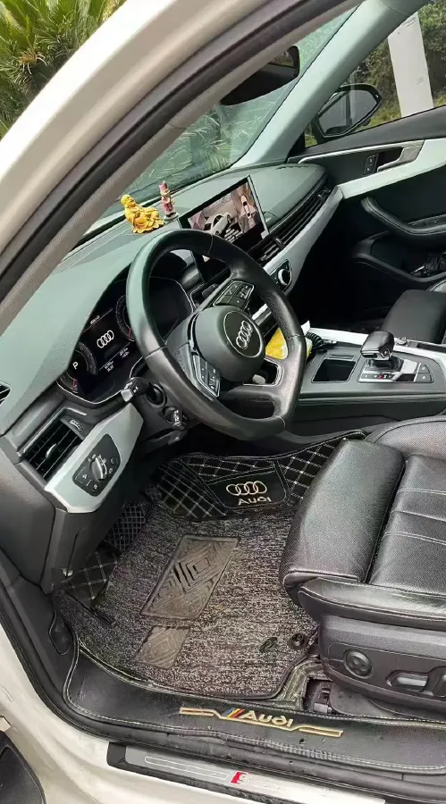 2022 Audi A4L 2.0T 190HP L4 7DCT,autocango,china used car exporter,china ev exporter,chinese used car exporter,chinese used ev exporter