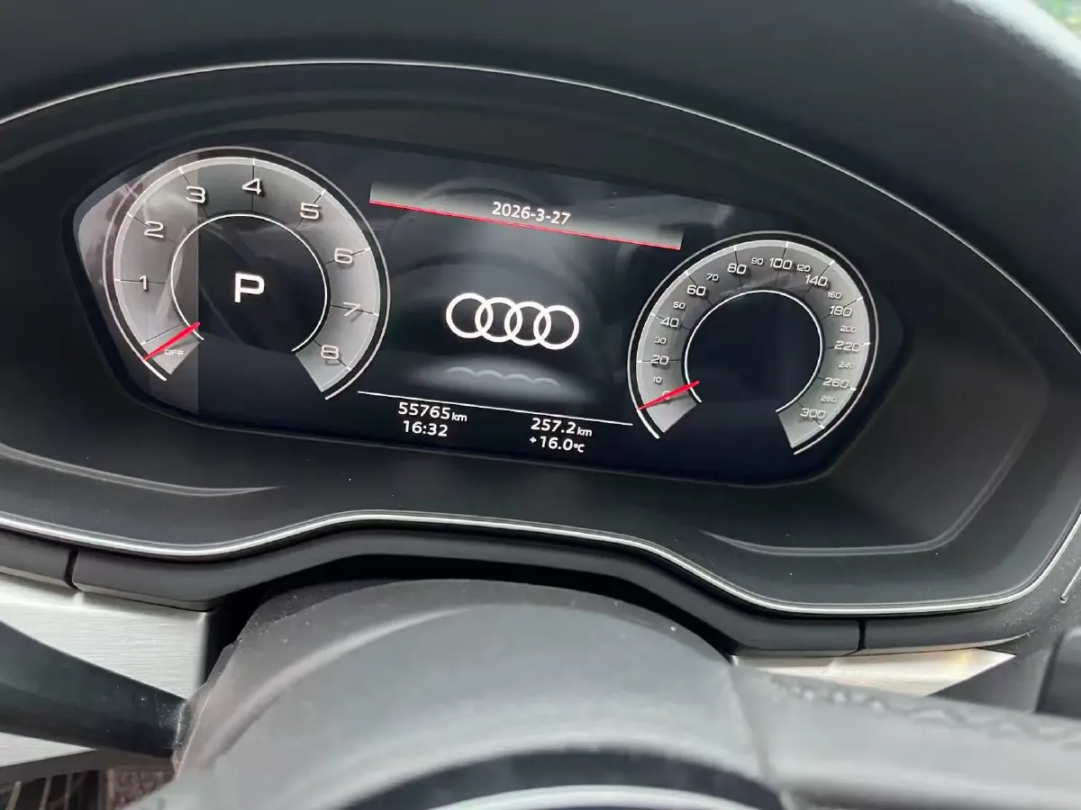 2022 Audi A4L 2.0T 190HP L4 7DCT,autocango,china used car exporter,china ev exporter,chinese used car exporter,chinese used ev exporter