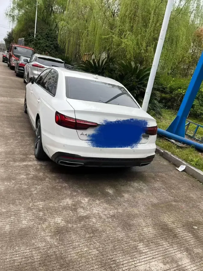 2022 Audi A4L 2.0T 190HP L4 7DCT,autocango,china used car exporter,china ev exporter,chinese used car exporter,chinese used ev exporter