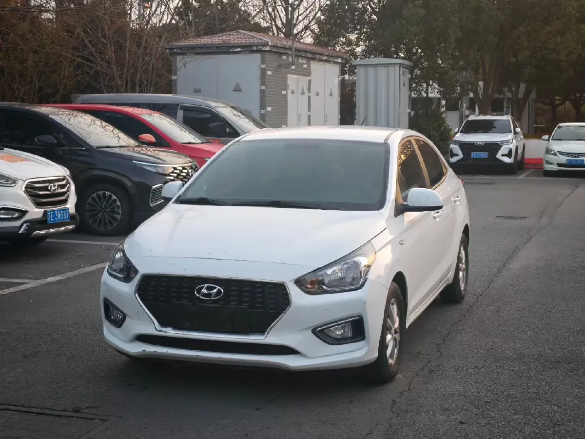 2017 Hyundai Reina 1.4L 95HP L4 5MT,autocango,china used car exporter,china ev exporter,chinese used car exporter,chinese used ev exporter