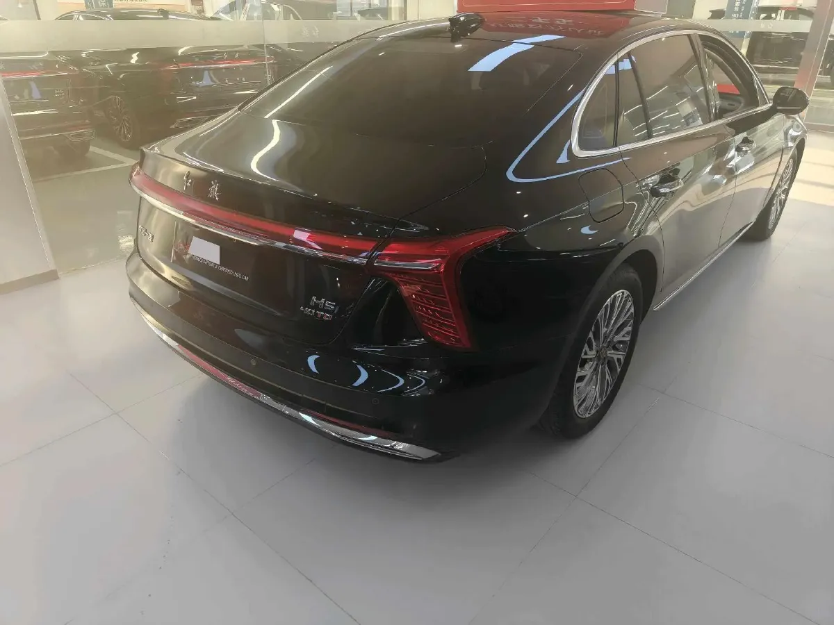 2024 HongQi H5 2.0T 224HP L4 8AT,autocango,china used car exporter,china ev exporter,chinese used car exporter,chinese used ev exporter