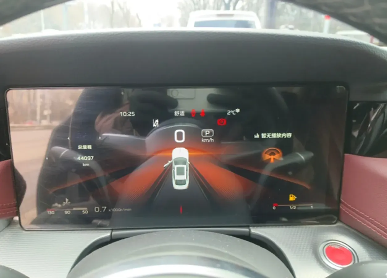 2024 HongQi H5 2.0T 224HP L4 8AT,autocango,china used car exporter,china ev exporter,chinese used car exporter,chinese used ev exporter