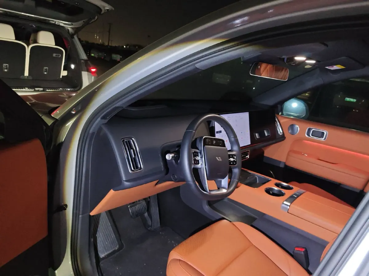 2024 Li L6 Range Extended 154HP L4 REEV 36.8KWH,autocango,china used car exporter,china ev exporter,chinese used car exporter,chinese used ev exporter