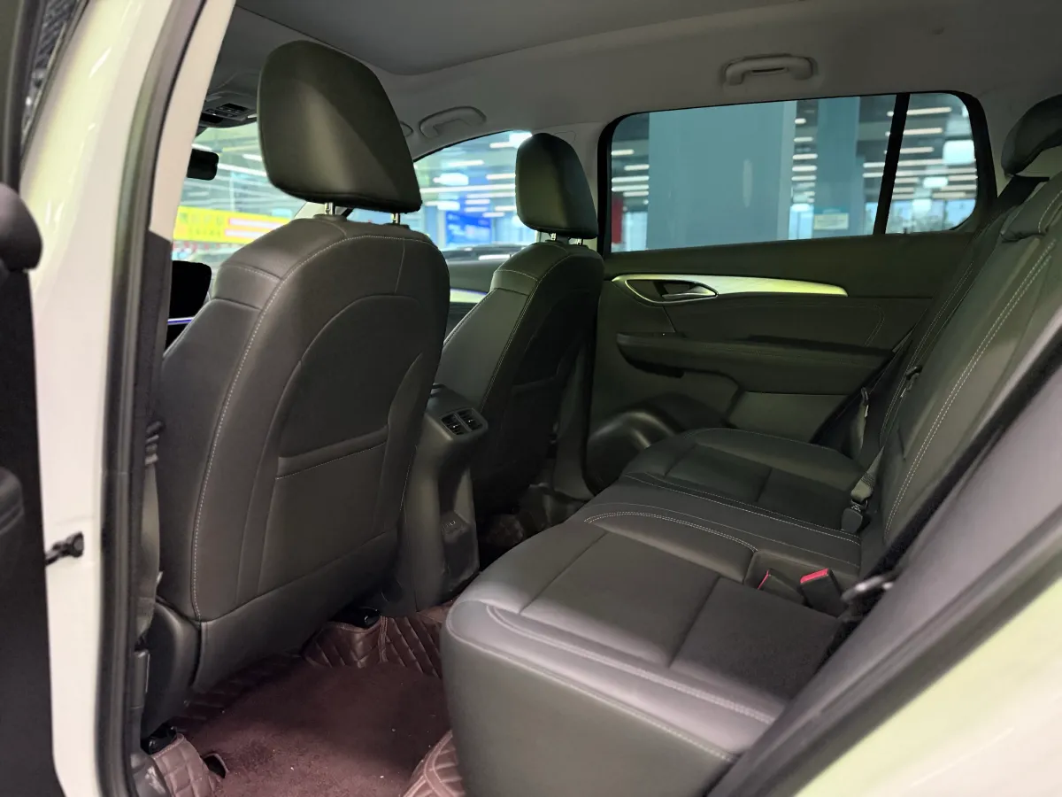 2025 Buick EnvisionPlus 2.0T 237HP L4 9AT,autocango,china used car exporter,china ev exporter,chinese used car exporter,chinese used ev exporter