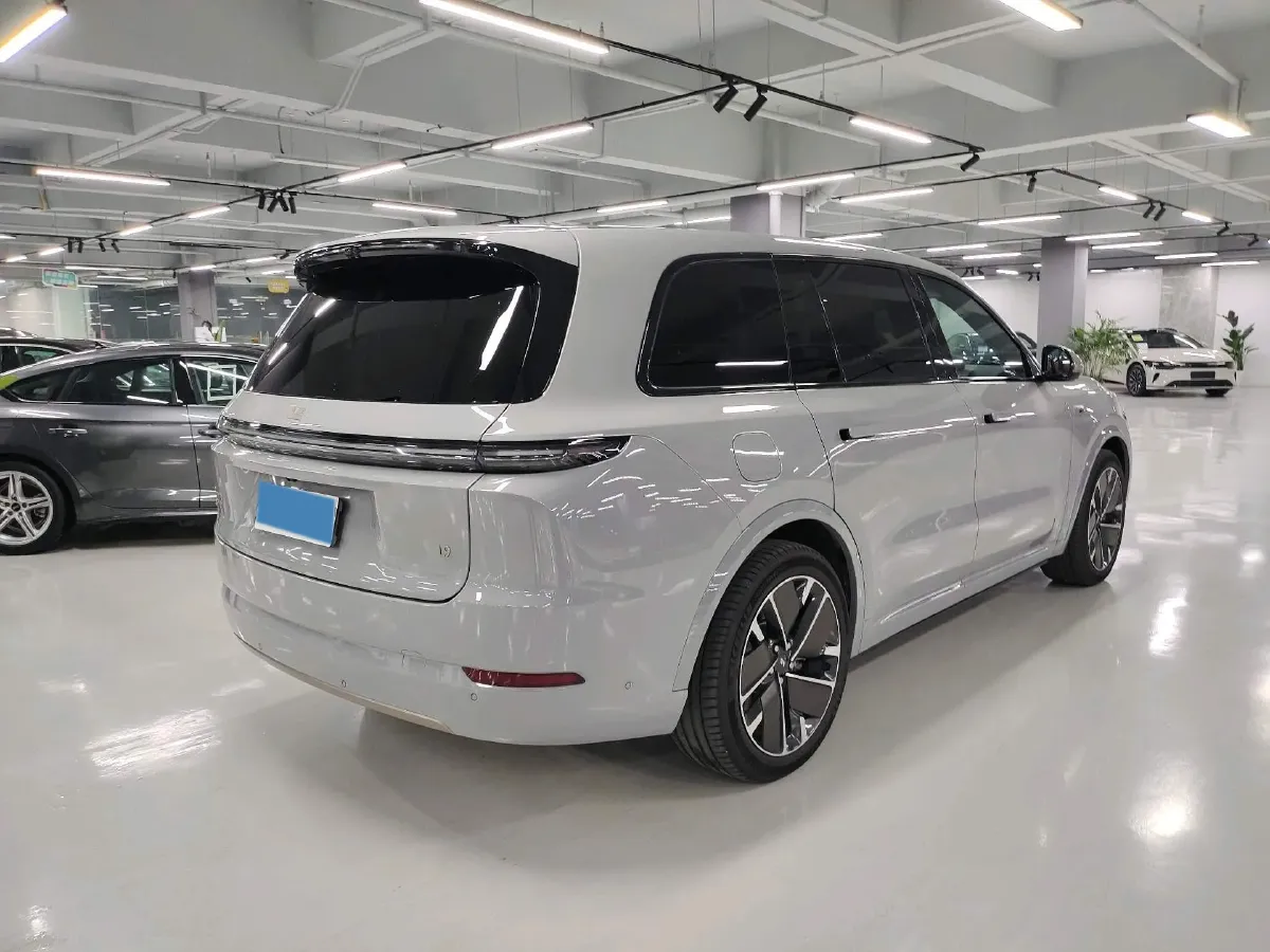 2025 Li L9 Range Extended 154HP REEV,autocango,china used car exporter,china ev exporter,chinese used car exporter,chinese used ev exporter