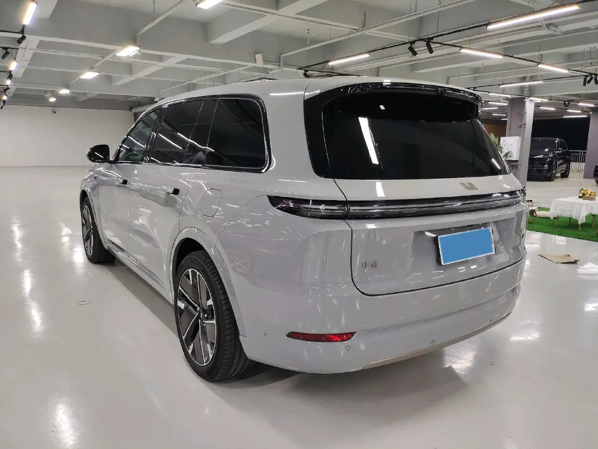 2025 Li L9 Range Extended 154HP REEV,autocango,china used car exporter,china ev exporter,chinese used car exporter,chinese used ev exporter