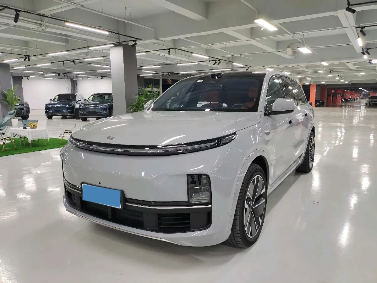 2025 Li L9 Range Extended 154HP REEV,autocango,china used car exporter,china ev exporter,chinese used car exporter,chinese used ev exporter