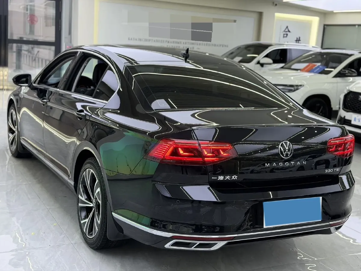 2020 Volkswagen Magotan 2.0T 186HP L4 7DCT,autocango,china used car exporter,china ev exporter,chinese used car exporter,chinese used ev exporter