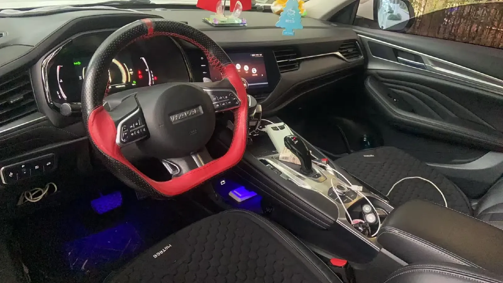 2019 Haval F7 1.5T 169HP L4 7DCT,autocango,china used car exporter,china ev exporter,chinese used car exporter,chinese used ev exporter