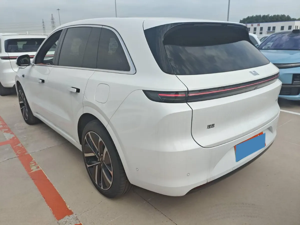 2024 Li L6 Range Extended 154HP L4 REEV 36.8KWH,autocango,china used car exporter,china ev exporter,chinese used car exporter,chinese used ev exporter