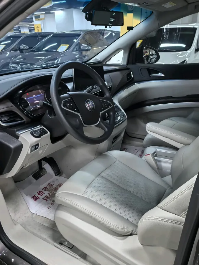 2023 Buick GL8 2.0T 237HP L4 9AT,autocango,china used car exporter,china ev exporter,chinese used car exporter,chinese used ev exporter