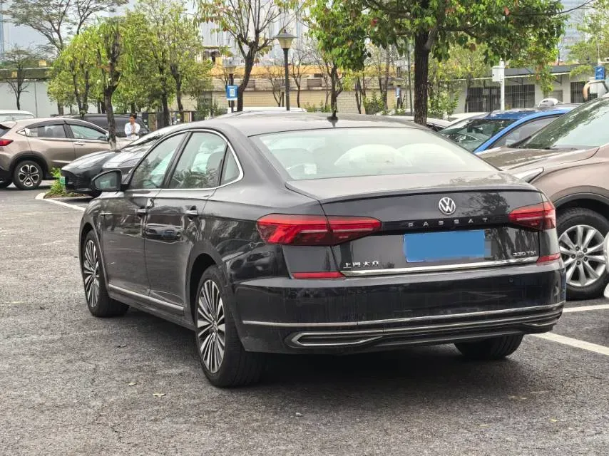 2020 Volkswagen Passat 2.0T 186HP L4 7DCT,autocango,china used car exporter,china ev exporter,chinese used car exporter,chinese used ev exporter