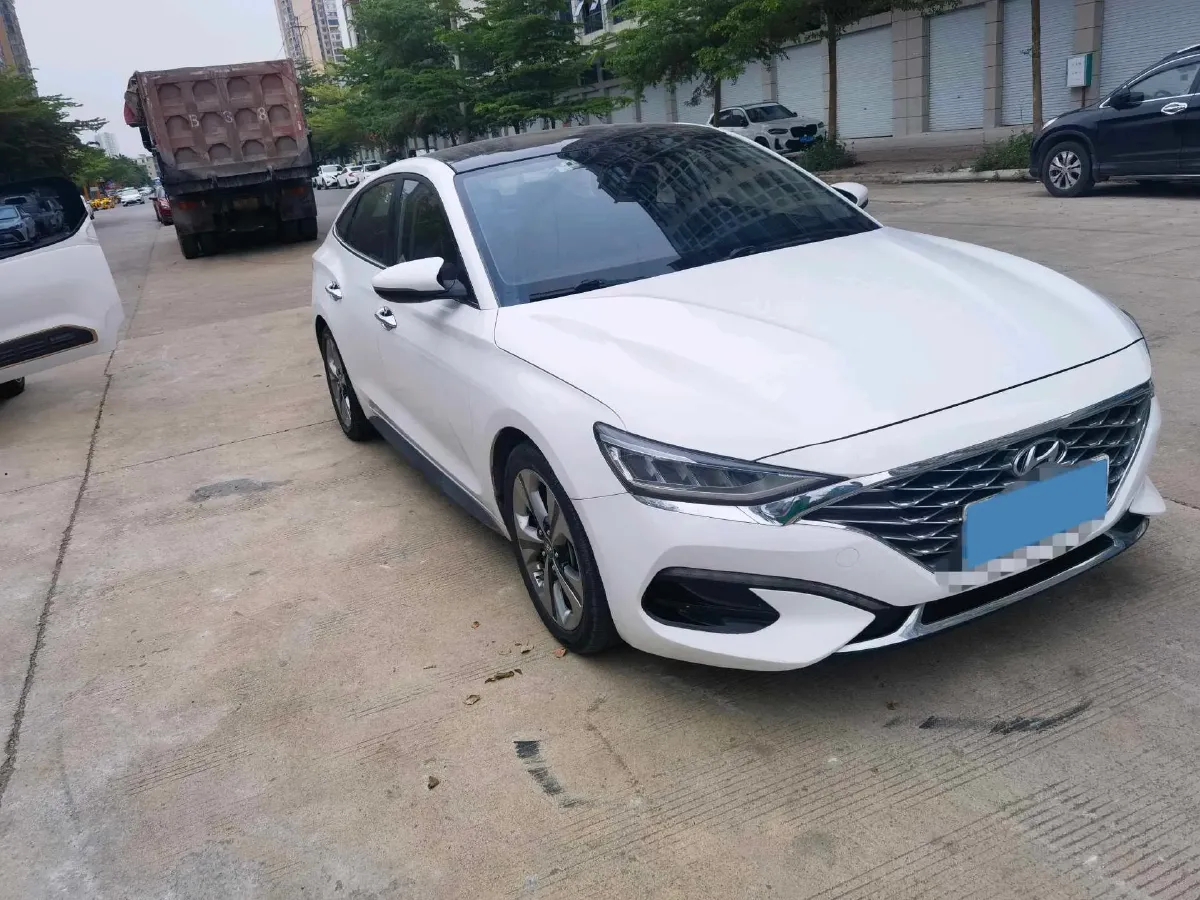 2019 Hyundai La Festa 1.6T 204HP L4 7DCT,autocango,china used car exporter,china ev exporter,chinese used car exporter,chinese used ev exporter