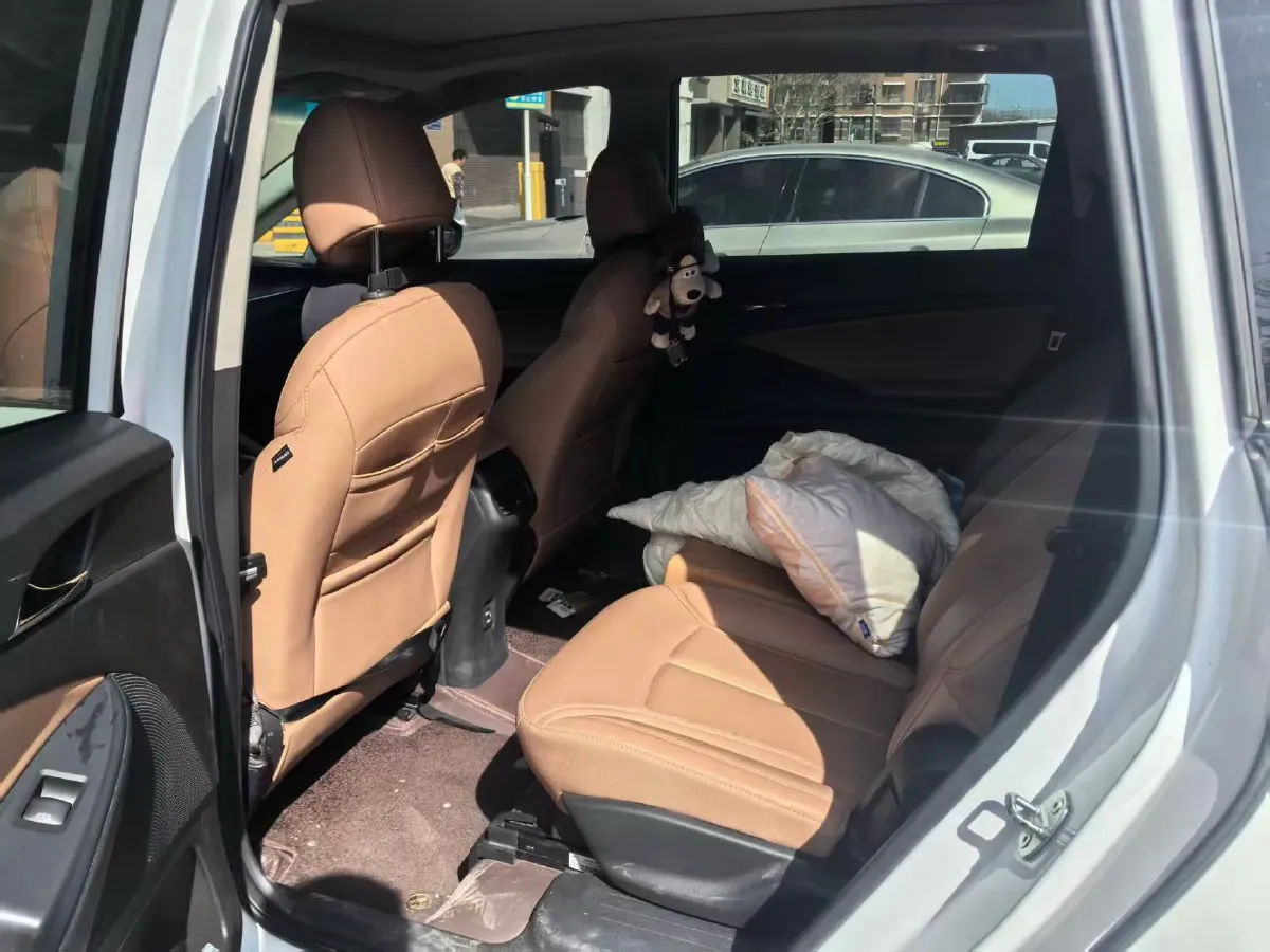 2021 Buick GL6 1.3T 163HP L3 6AT,autocango,china used car exporter,china ev exporter,chinese used car exporter,chinese used ev exporter