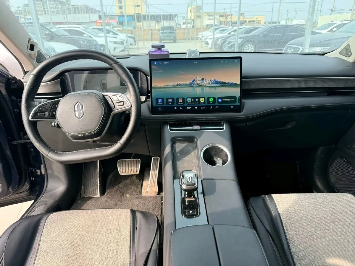 2022 Isuzu Mu-X 2.0T 220HP L4 8AT,autocango,china used car exporter,china ev exporter,chinese used car exporter,chinese used ev exporter