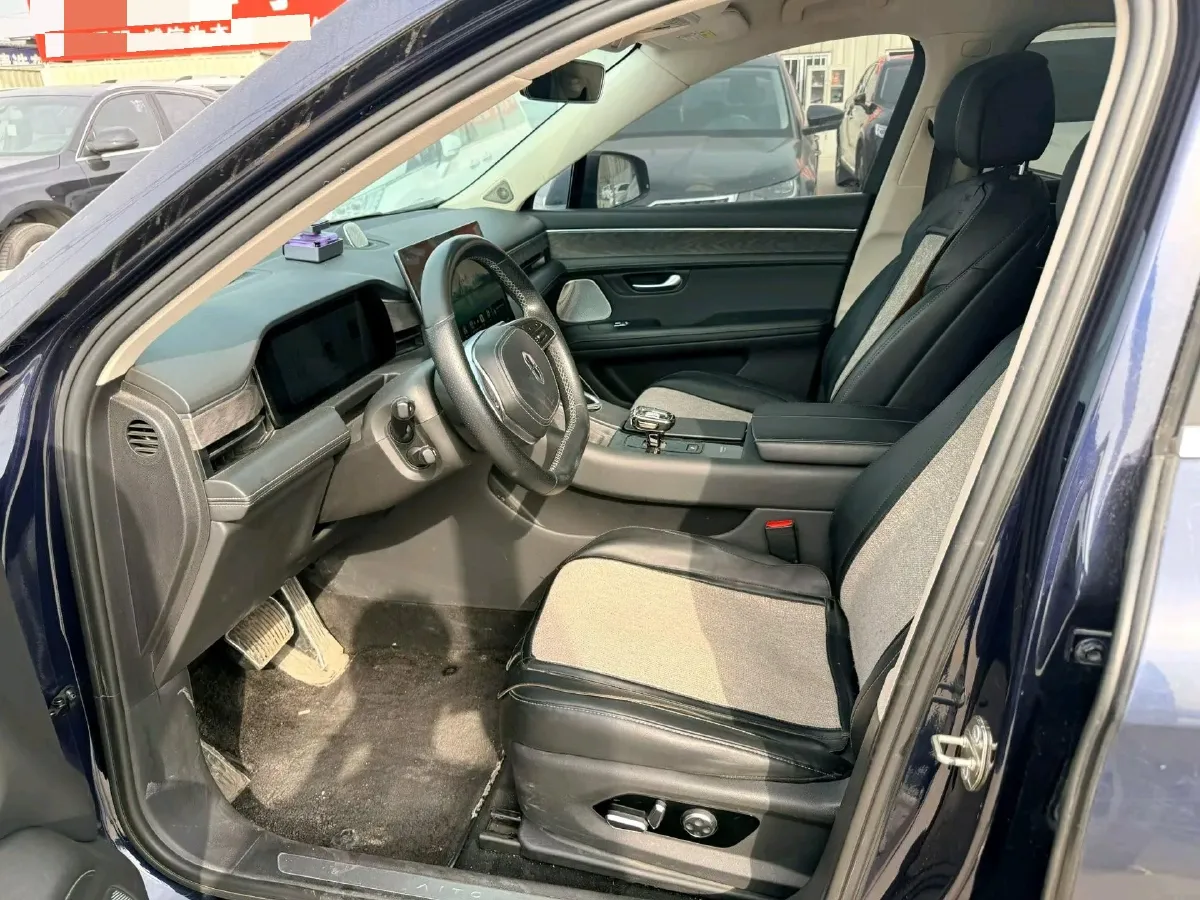 2022 Isuzu Mu-X 2.0T 220HP L4 8AT,autocango,china used car exporter,china ev exporter,chinese used car exporter,chinese used ev exporter